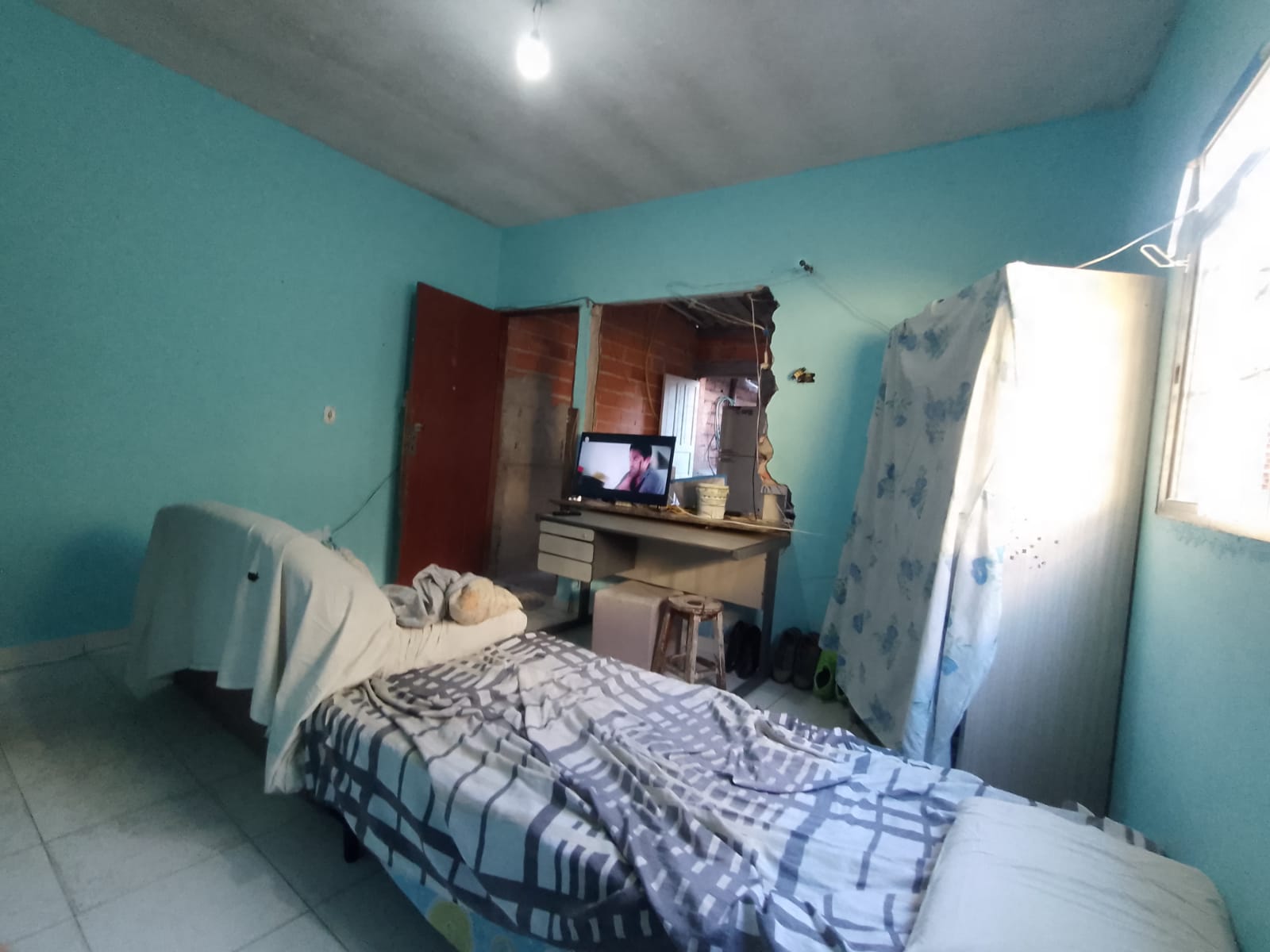 Casa para renda com salão comercial(125m²) 02 casas, 01 vaga/R$400mil/Munhoz Jr/Osasco