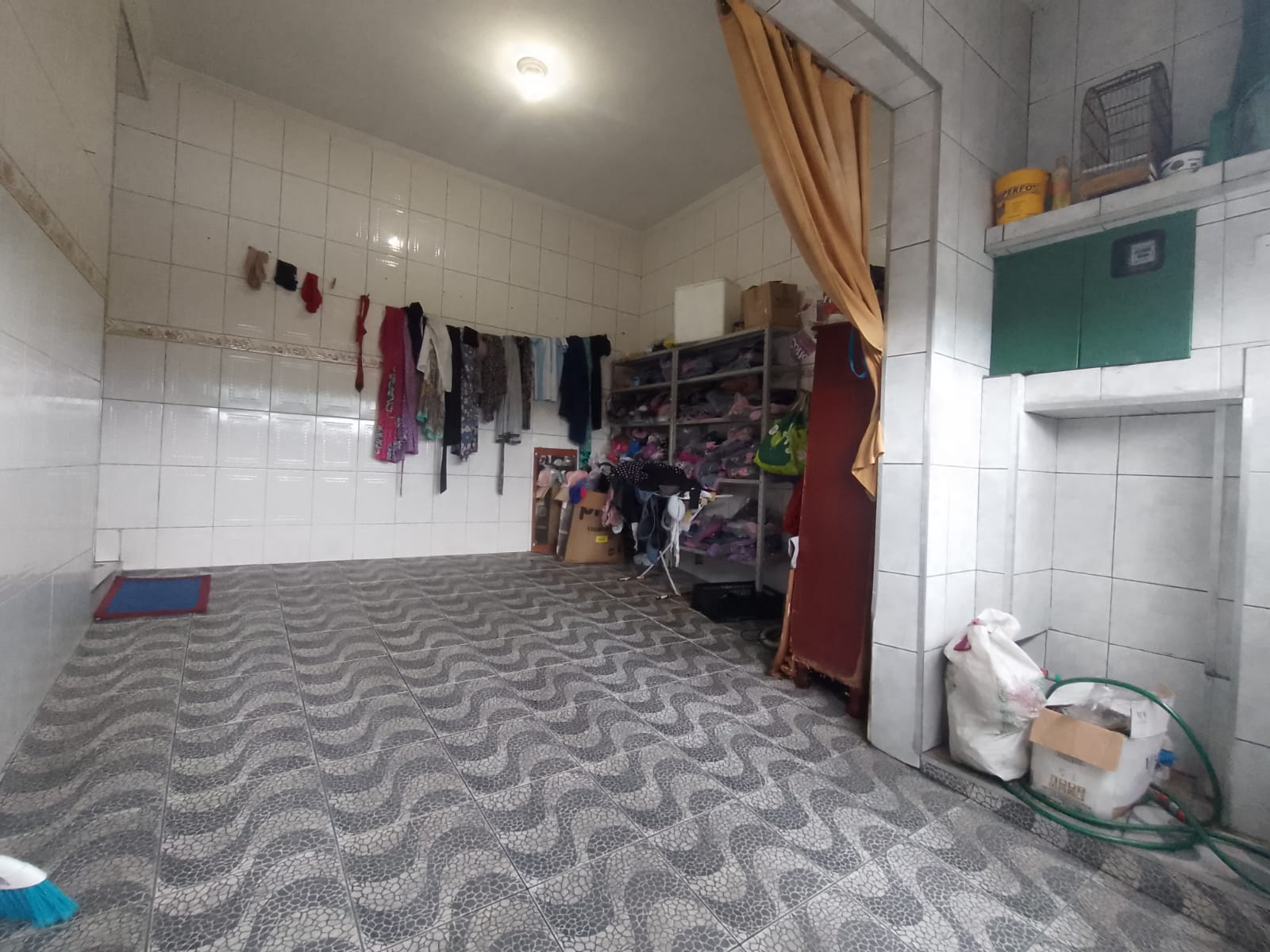 Casa(125m²)02 Dormitórios, sendo 01 suíte 01 vaga/R$390mil/Jd Mutinga/Barueri.