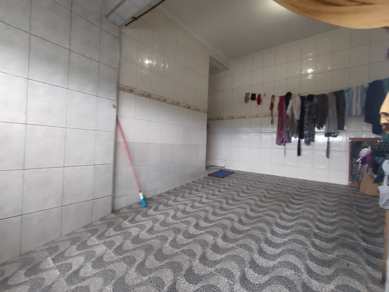 Casa(125m²)02 Dormitórios, sendo 01 suíte 01 vaga/R$390mil/Jd Mutinga/Barueri.