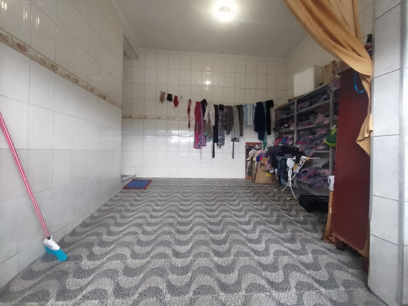 Casa(125m²)02 Dormitórios, sendo 01 suíte 01 vaga/R$390mil/Jd Mutinga/Barueri.