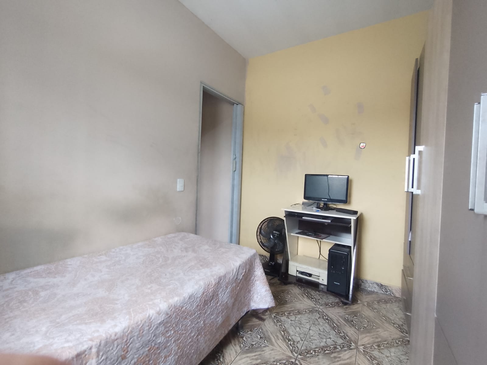 Casa(125m²)02 Dormitórios, sendo 01 suíte 01 vaga/R$390mil/Jd Mutinga/Barueri.