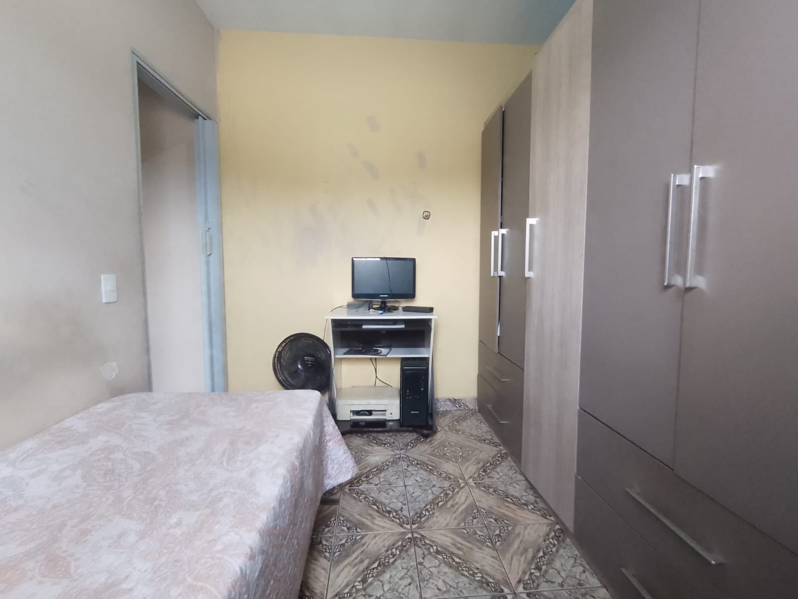 Casa(125m²)02 Dormitórios, sendo 01 suíte 01 vaga/R$390mil/Jd Mutinga/Barueri.