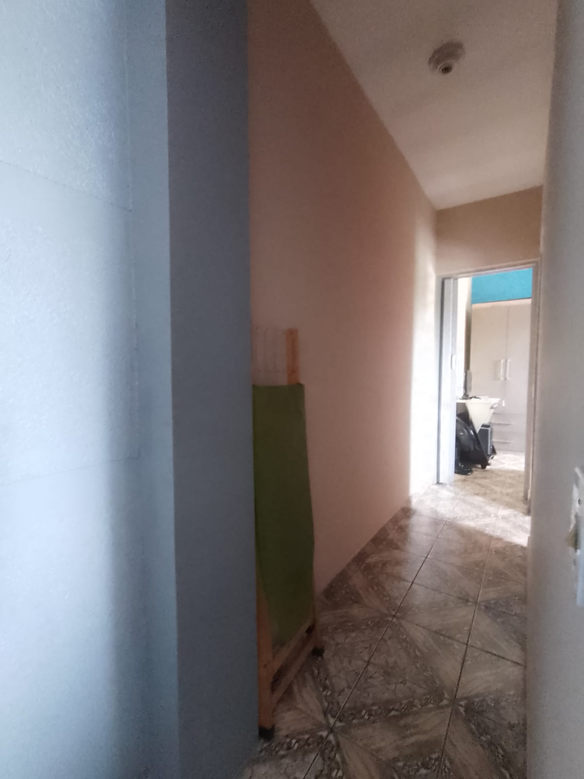 Casa(125m²)02 Dormitórios, sendo 01 suíte 01 vaga/R$390mil/Jd Mutinga/Barueri.