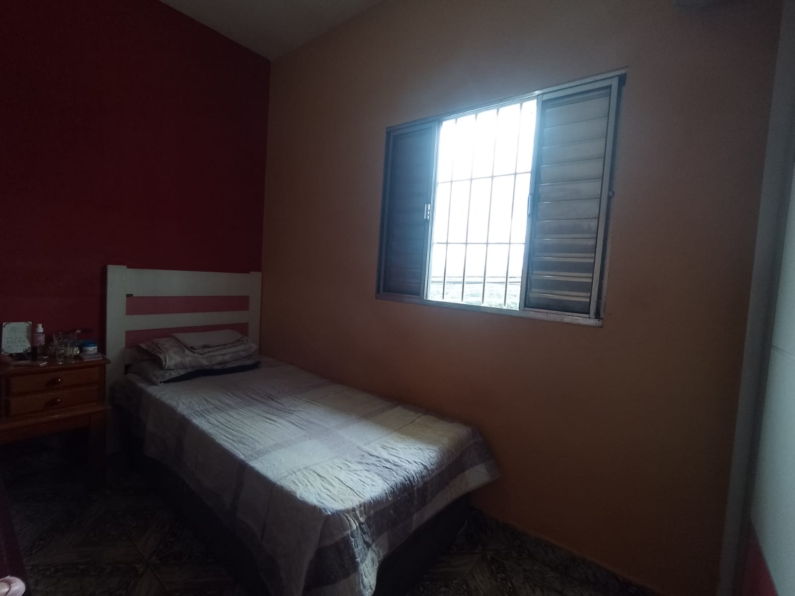 Casa(125m²)02 Dormitórios, sendo 01 suíte 01 vaga/R$390mil/Jd Mutinga/Barueri.