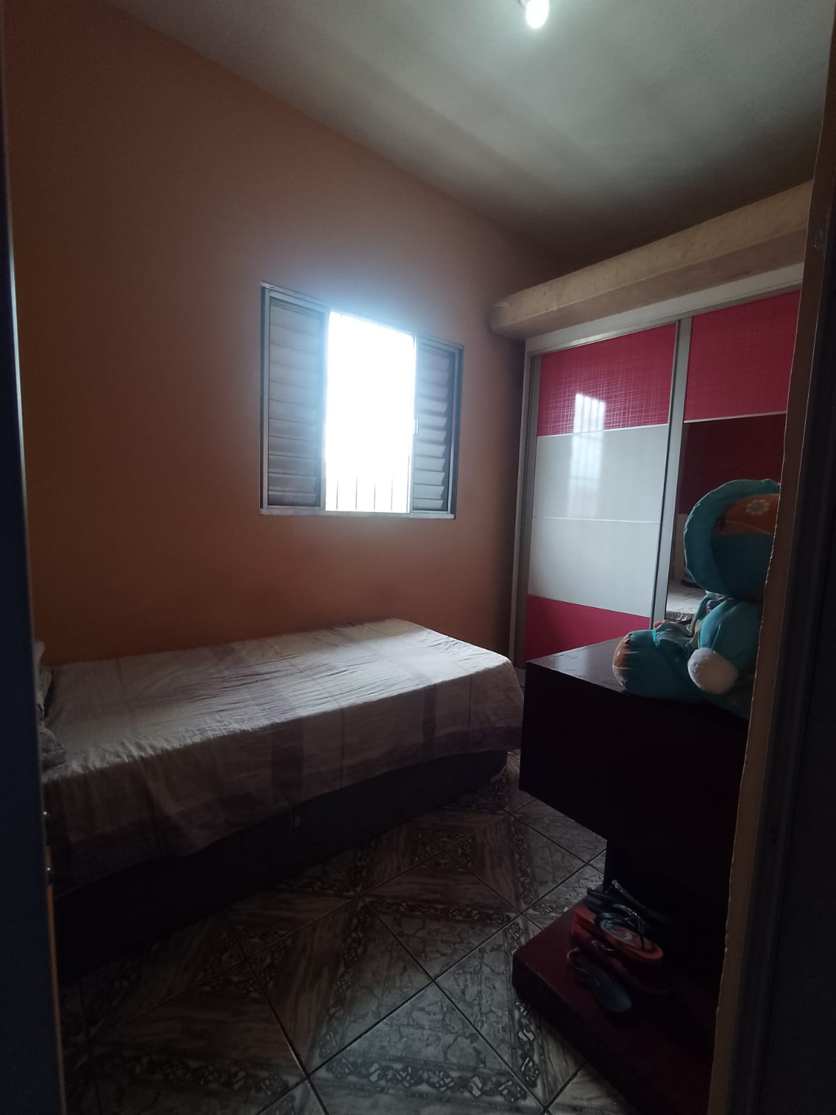 Casa(125m²)02 Dormitórios, sendo 01 suíte 01 vaga/R$390mil/Jd Mutinga/Barueri.