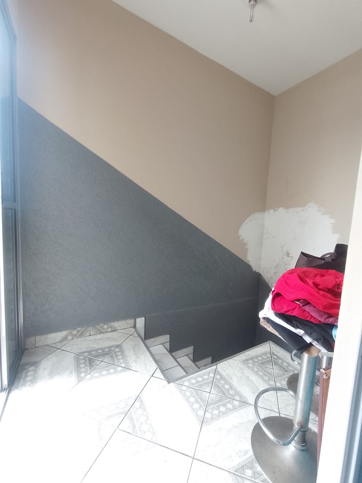 Casa(125m²)02 Dormitórios, sendo 01 suíte 01 vaga/R$390mil/Jd Mutinga/Barueri.