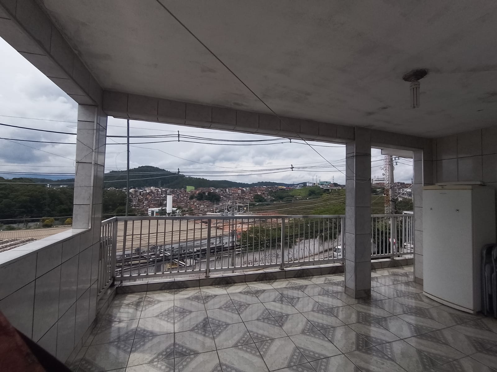 Casa(125m²)02 Dormitórios, sendo 01 suíte 01 vaga/R$390mil/Jd Mutinga/Barueri.