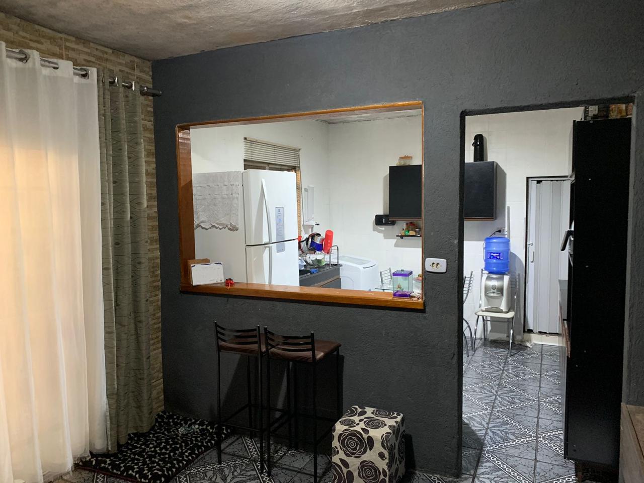 Casa para renda(125m²)06 Dormitórios, 01 vaga