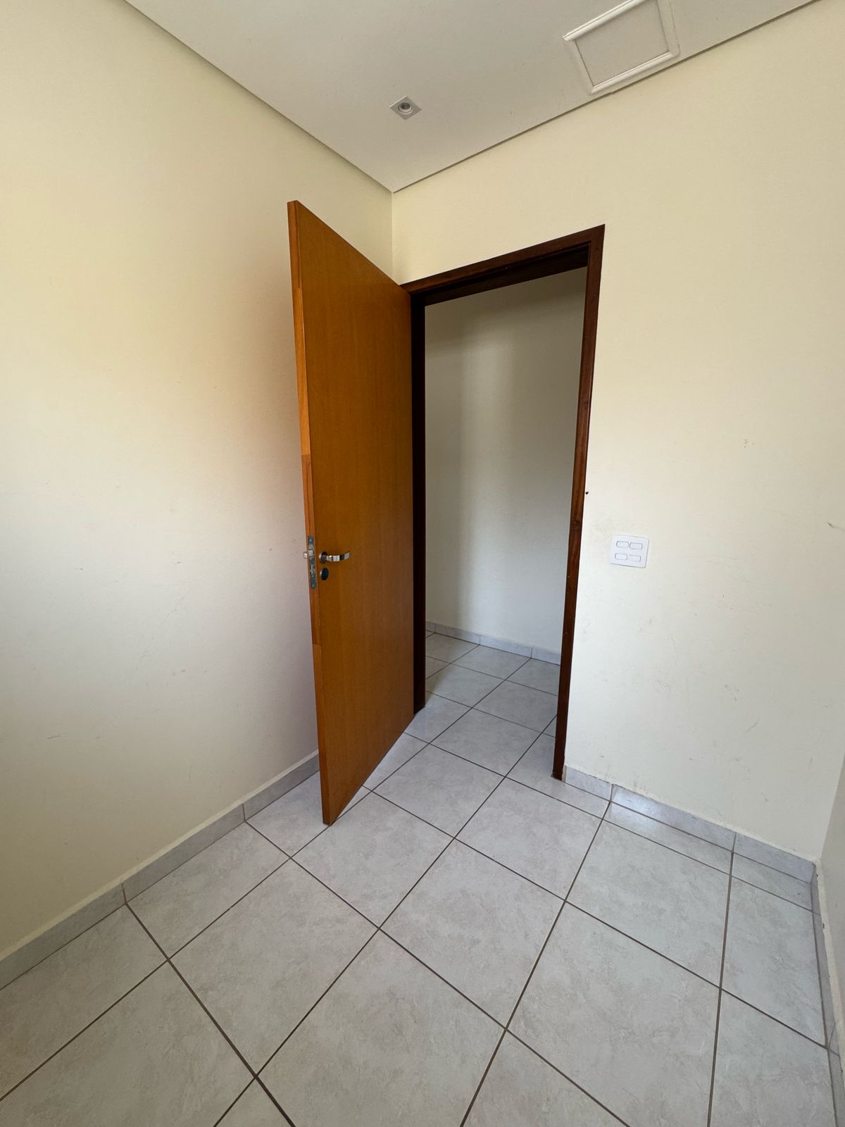 Sobrado(125m2)- 4 quartos(1 suíte) 