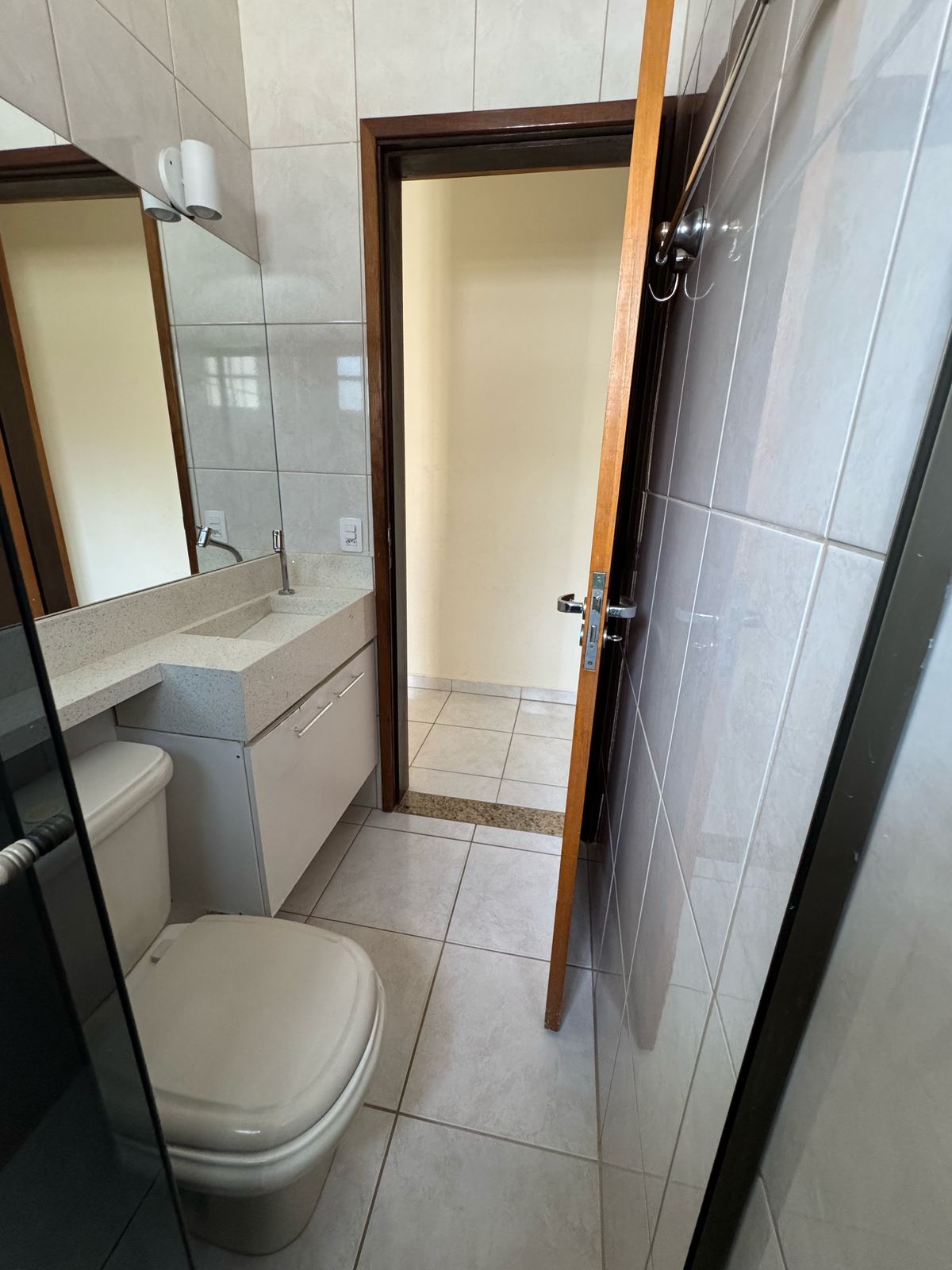 Sobrado(125m2)- 4 quartos(1 suíte) 