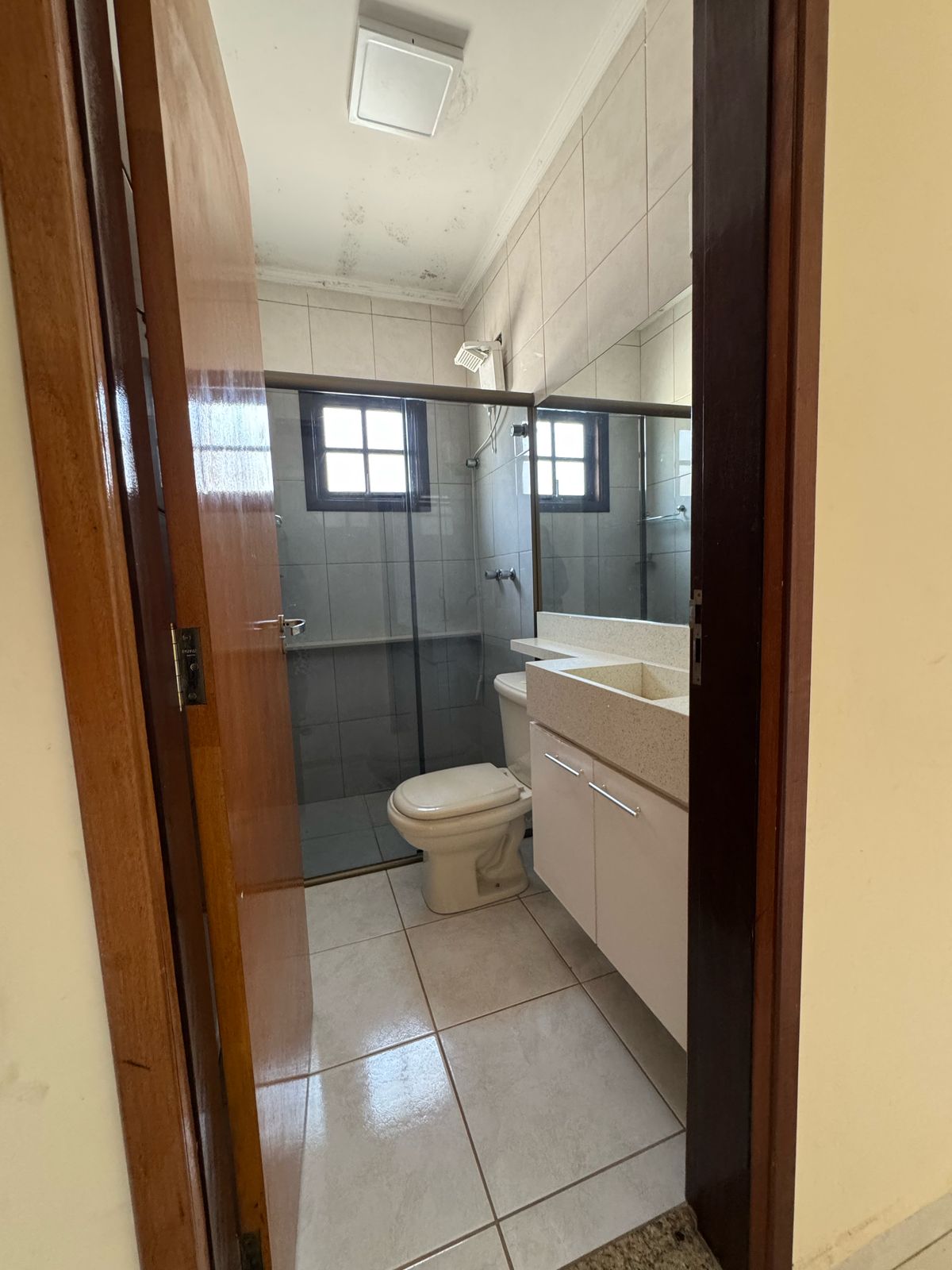 Sobrado(125m2)- 4 quartos(1 suíte) 