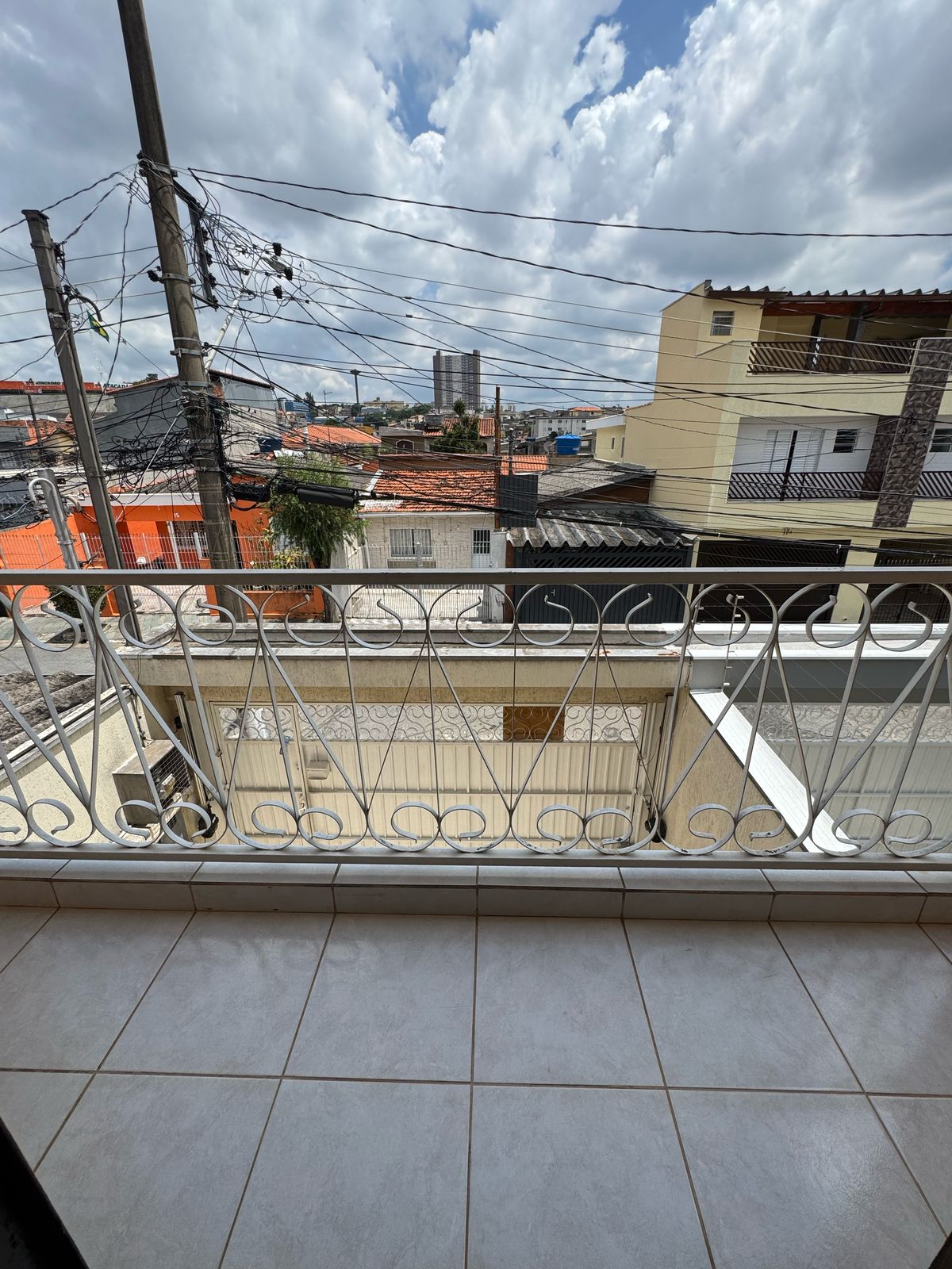 Sobrado(125m2)- 4 quartos(1 suíte) 