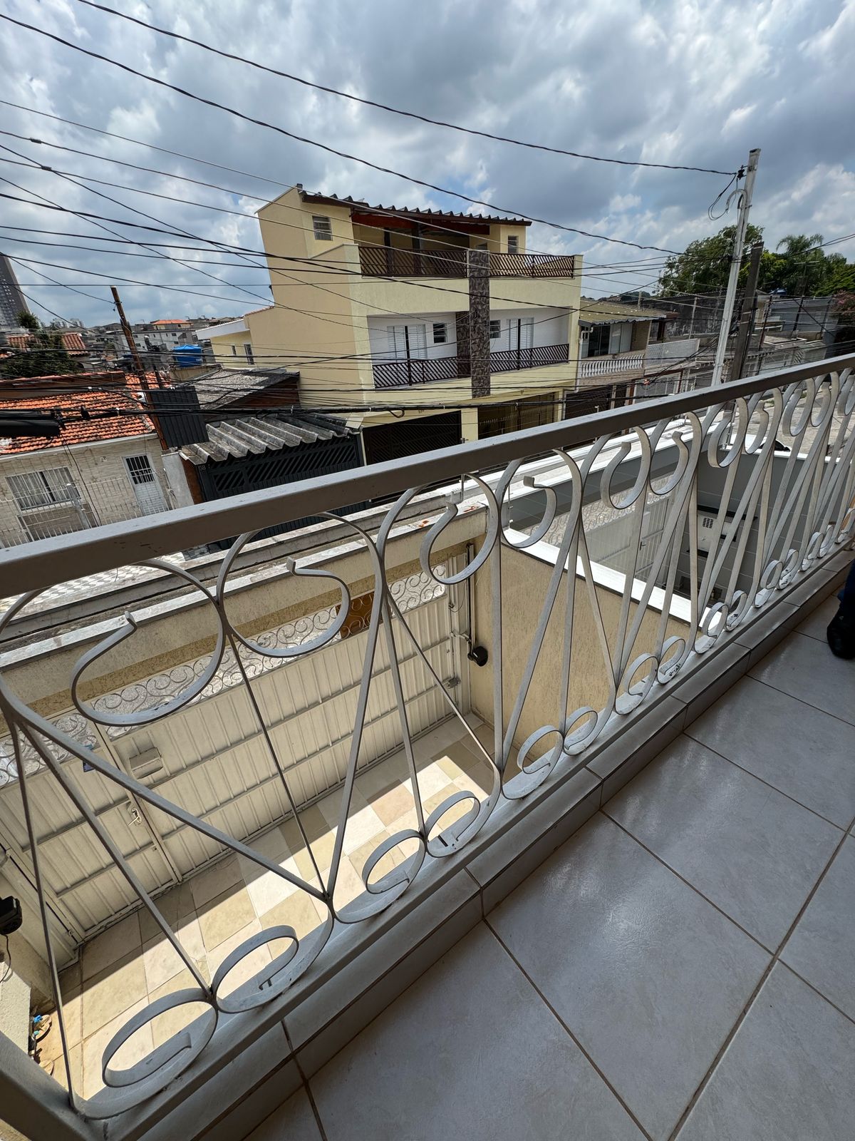 Sobrado(125m2)- 4 quartos(1 suíte) 