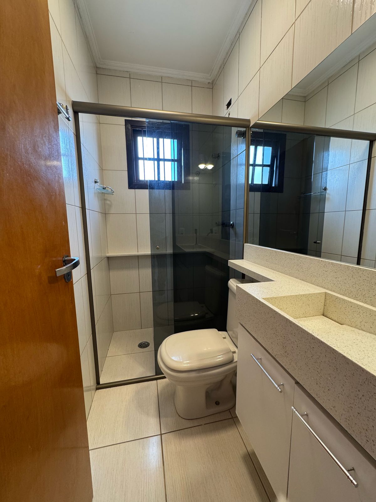 Sobrado(125m2)- 4 quartos(1 suíte) 