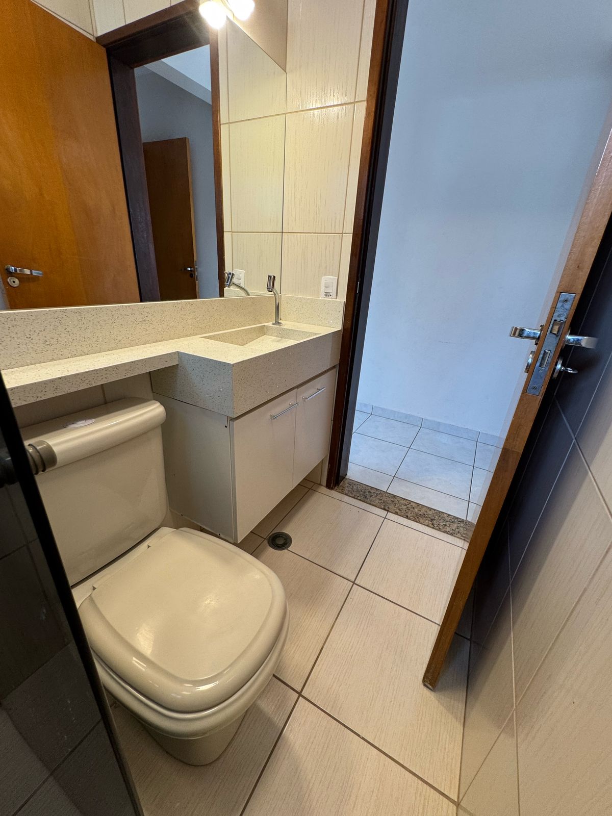 Sobrado(125m2)- 4 quartos(1 suíte) 