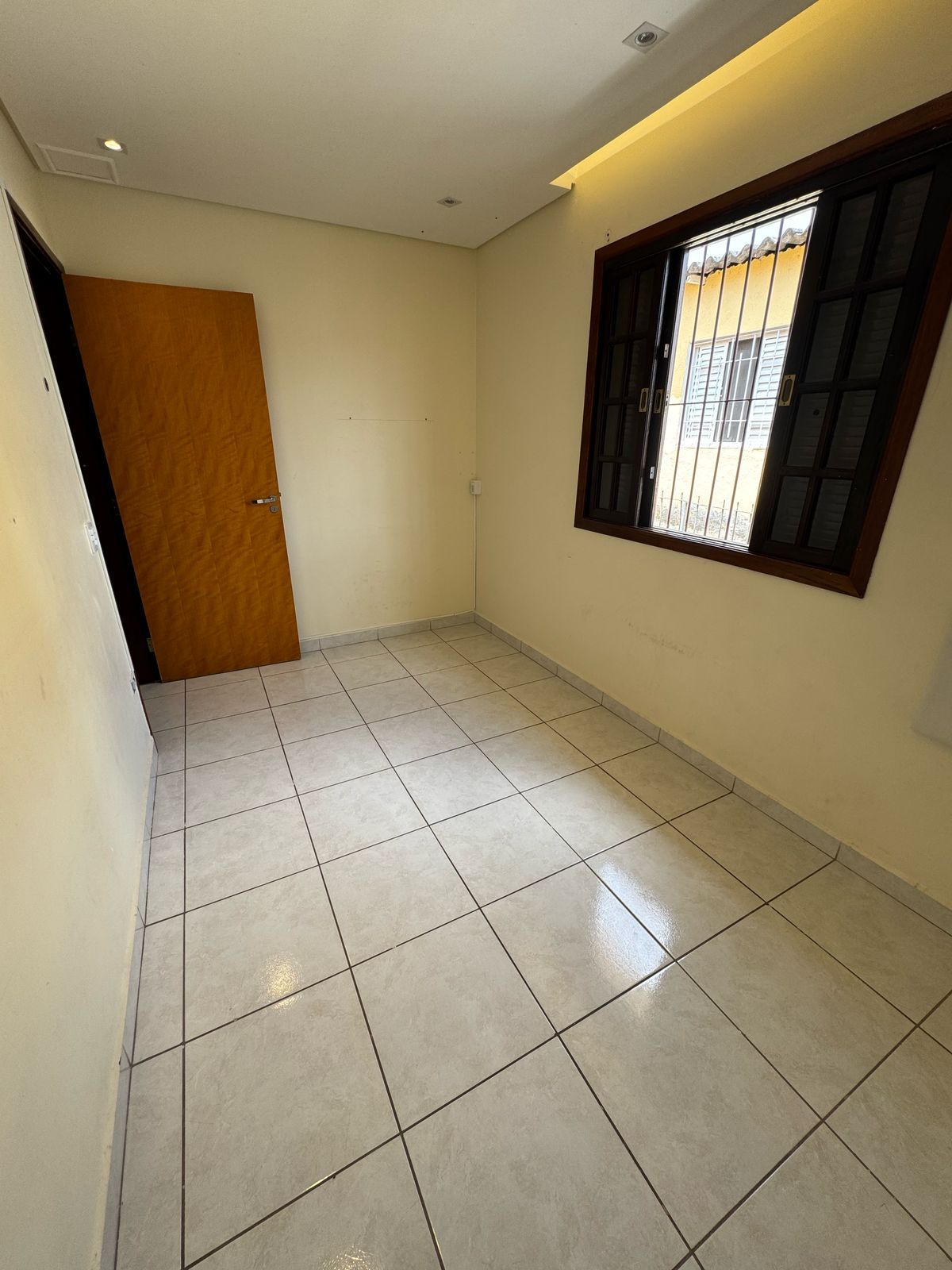 Sobrado(125m2)- 4 quartos(1 suíte) 