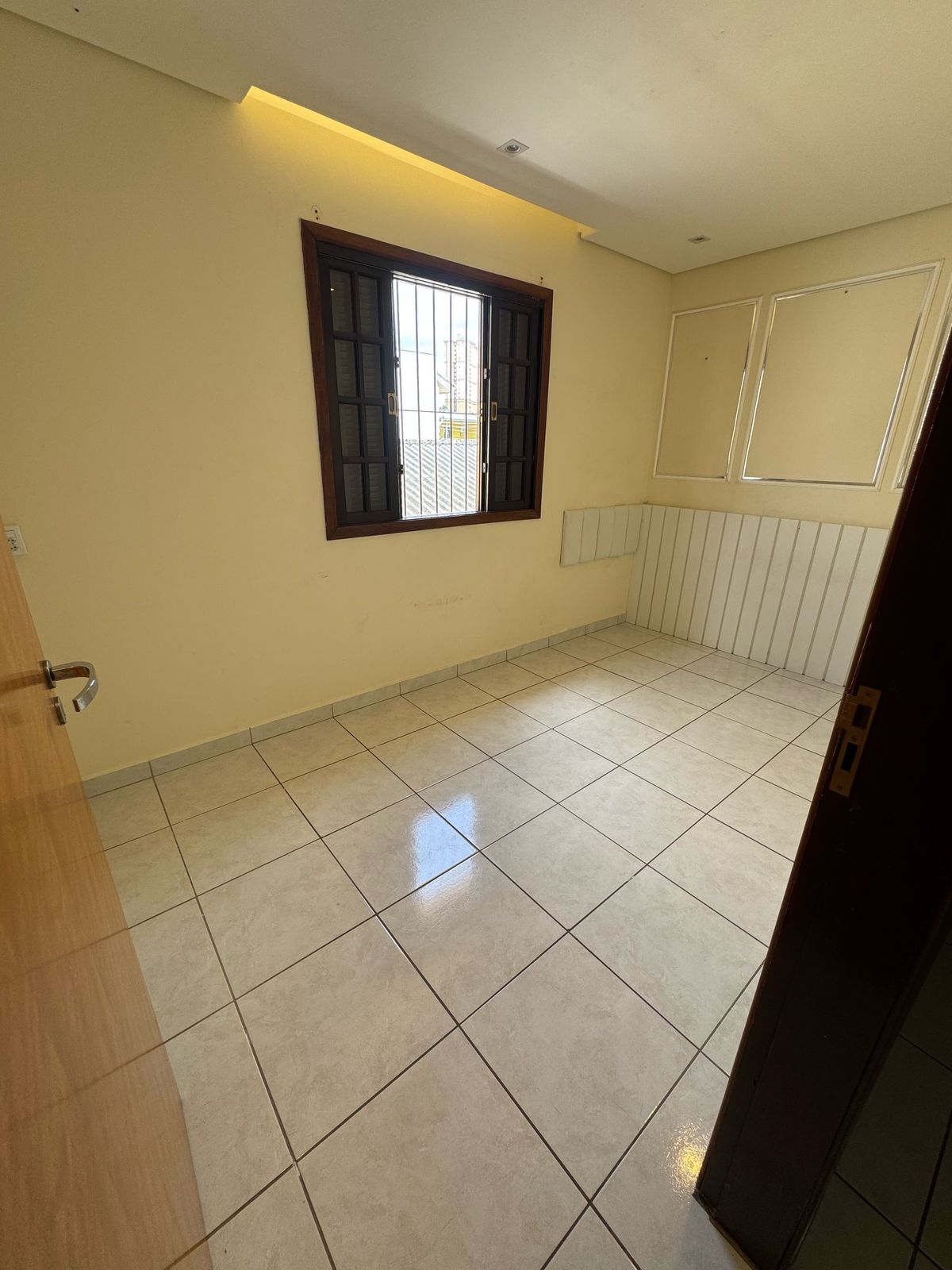 Sobrado(125m2)- 4 quartos(1 suíte) 