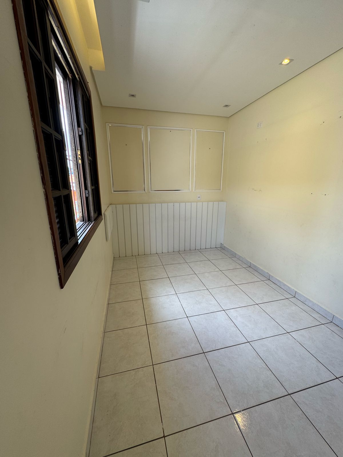 Sobrado(125m2)- 4 quartos(1 suíte) 