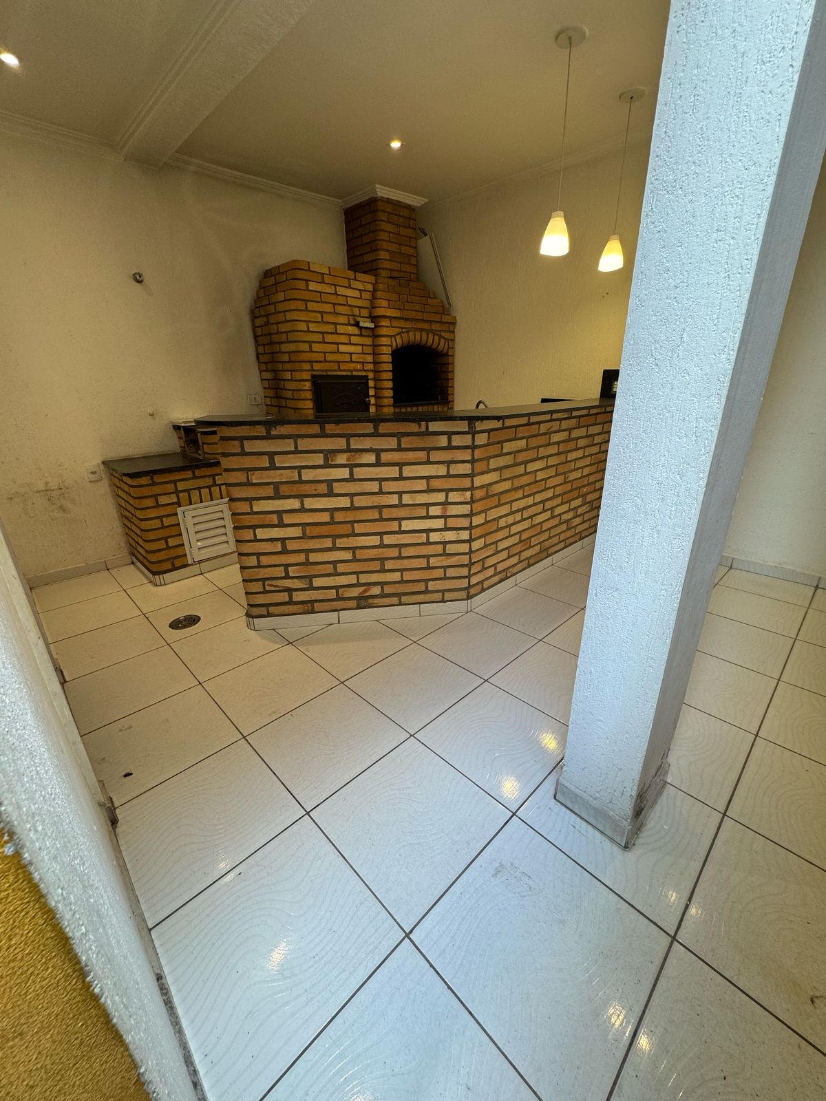 Sobrado(125m2)- 4 quartos(1 suíte) 