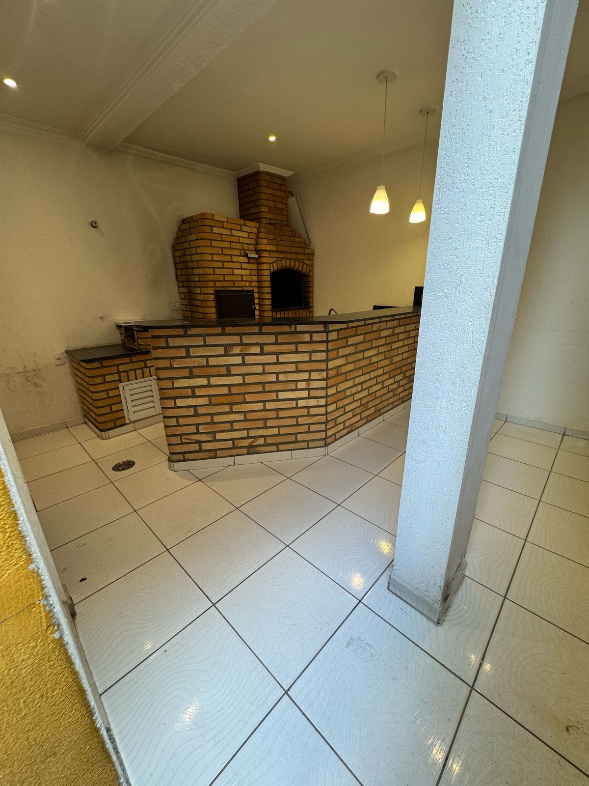 Sobrado(125m2)- 4 quartos(1 suíte) 