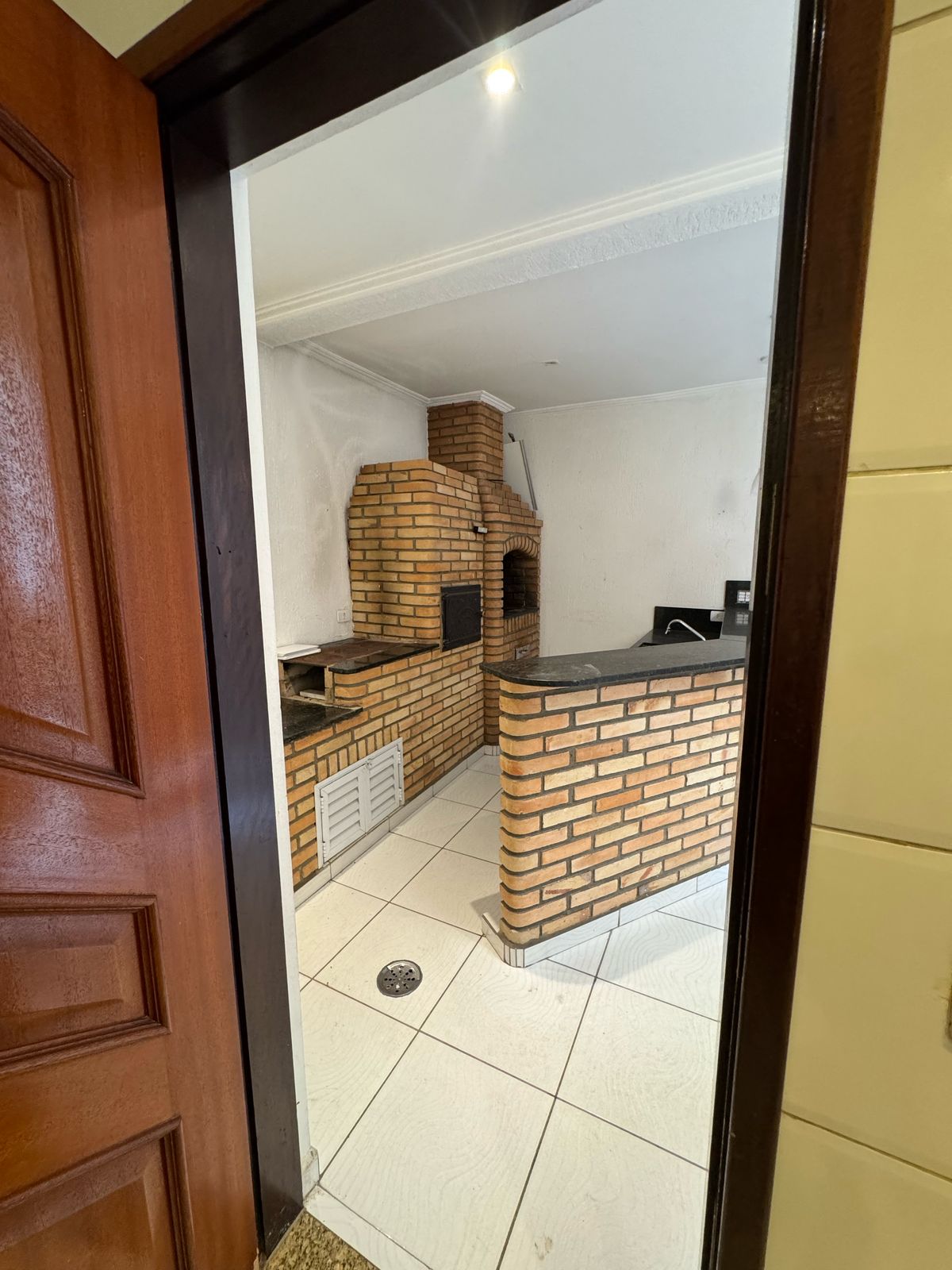 Sobrado(125m2)- 4 quartos(1 suíte) 