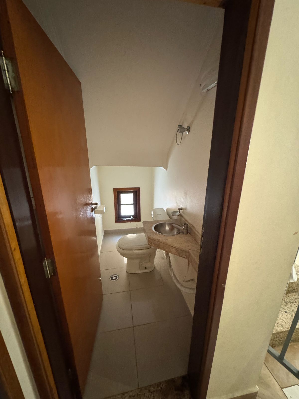 Sobrado(125m2)- 4 quartos(1 suíte) 