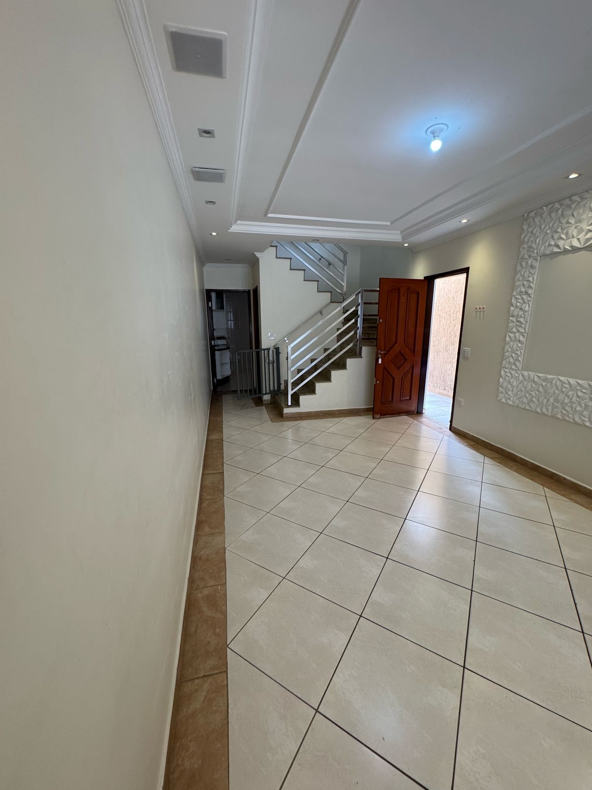 Sobrado(125m2)- 4 quartos(1 suíte) 