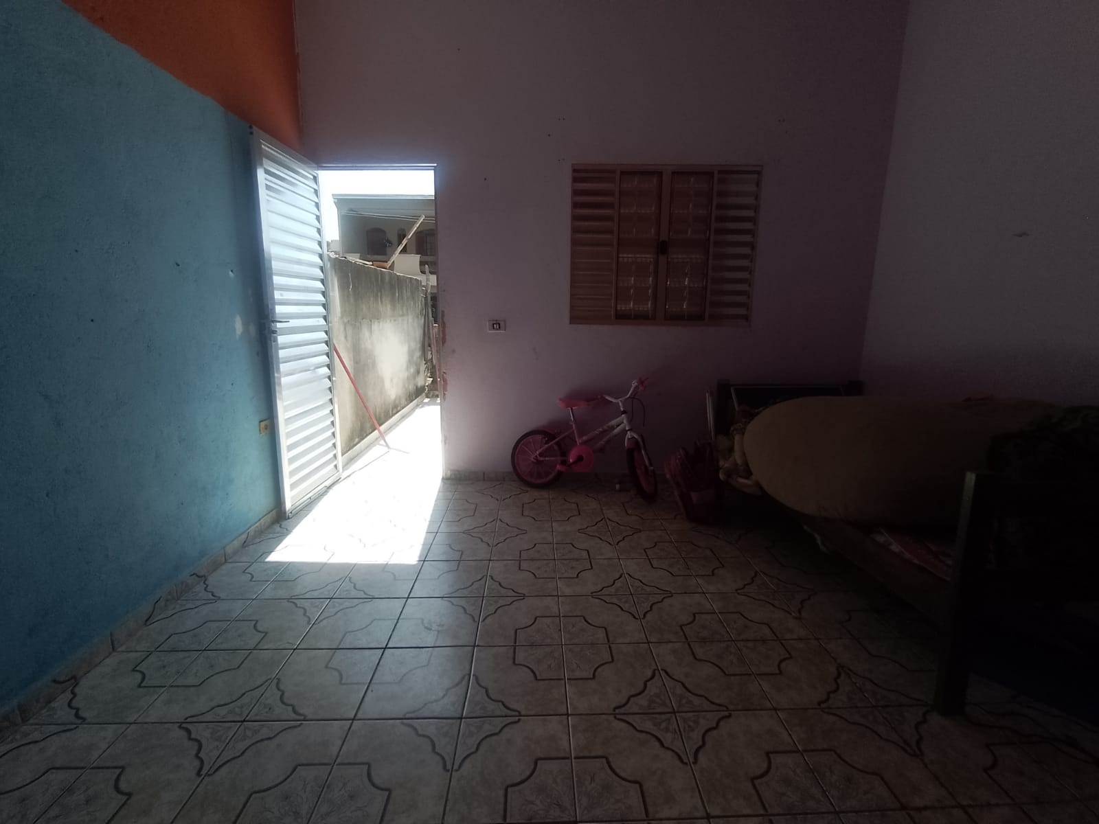 Casa para renda(125m²) com 02 casas a(125m²) 03 dormitórios, 01 vaga