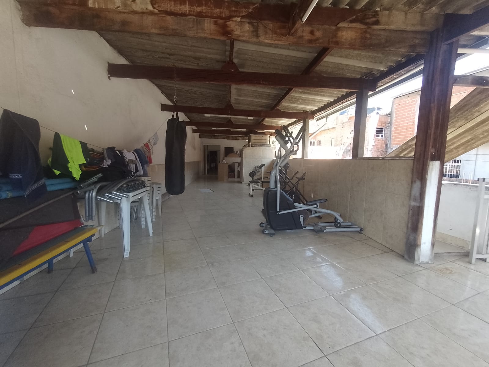 Imóvel para renda(236m²) 03 casas, 02 vagas