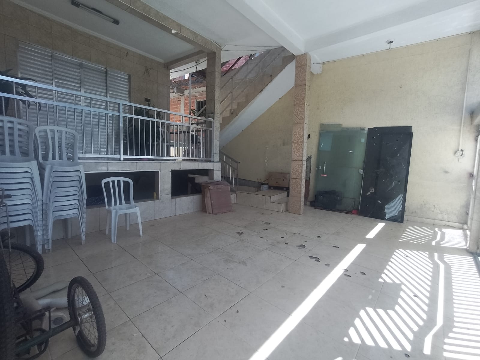 Imóvel para renda(236m²) 03 casas, 02 vagas
