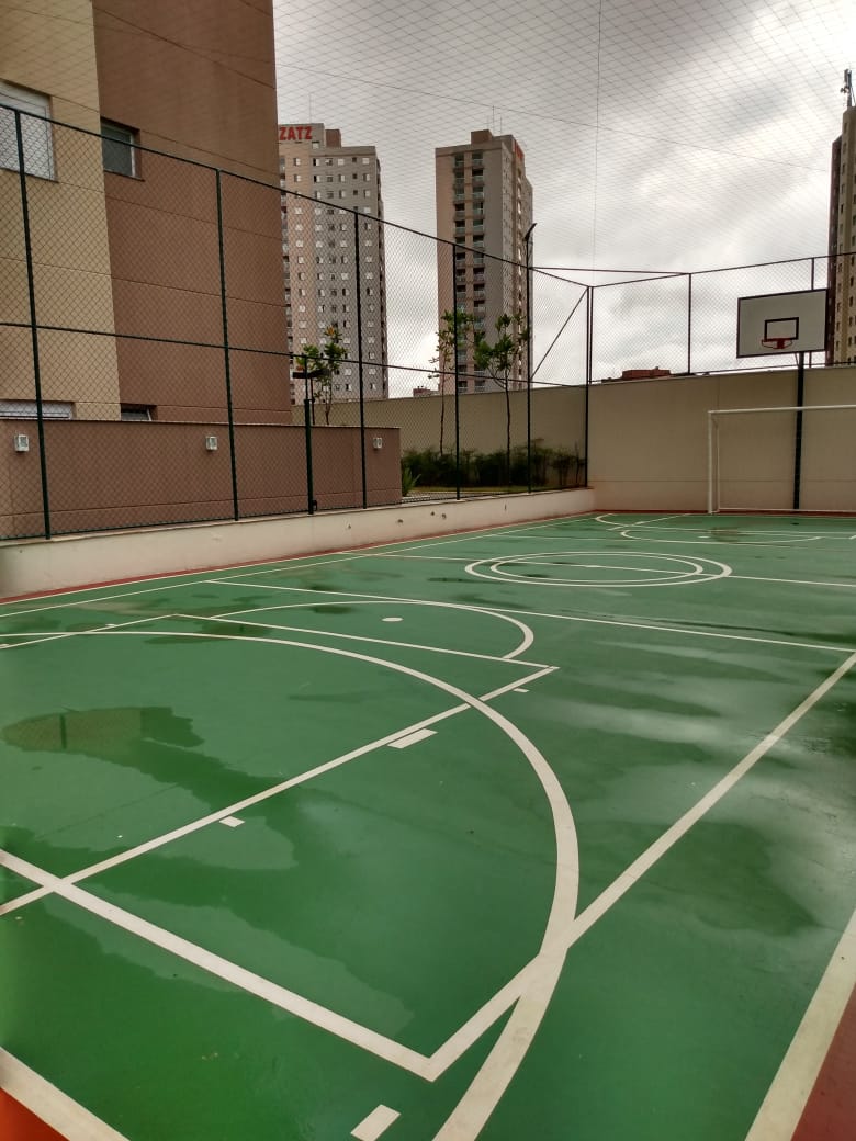 Apto reformado(50m²) 02 Dormitórios, 01 vaga