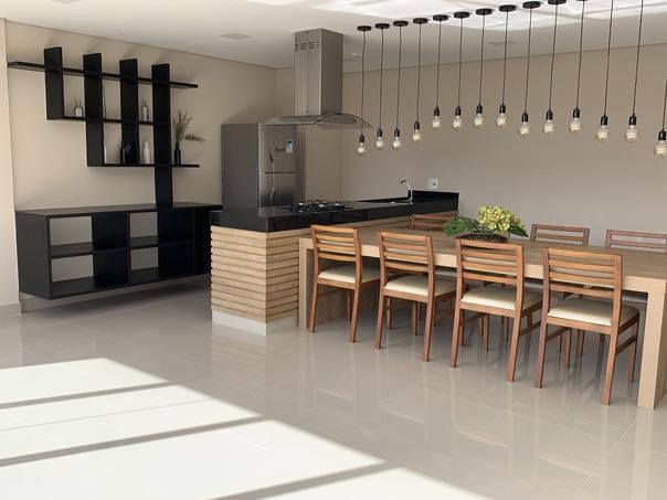 Apto reformado(50m²) 02 Dormitórios, 01 vaga