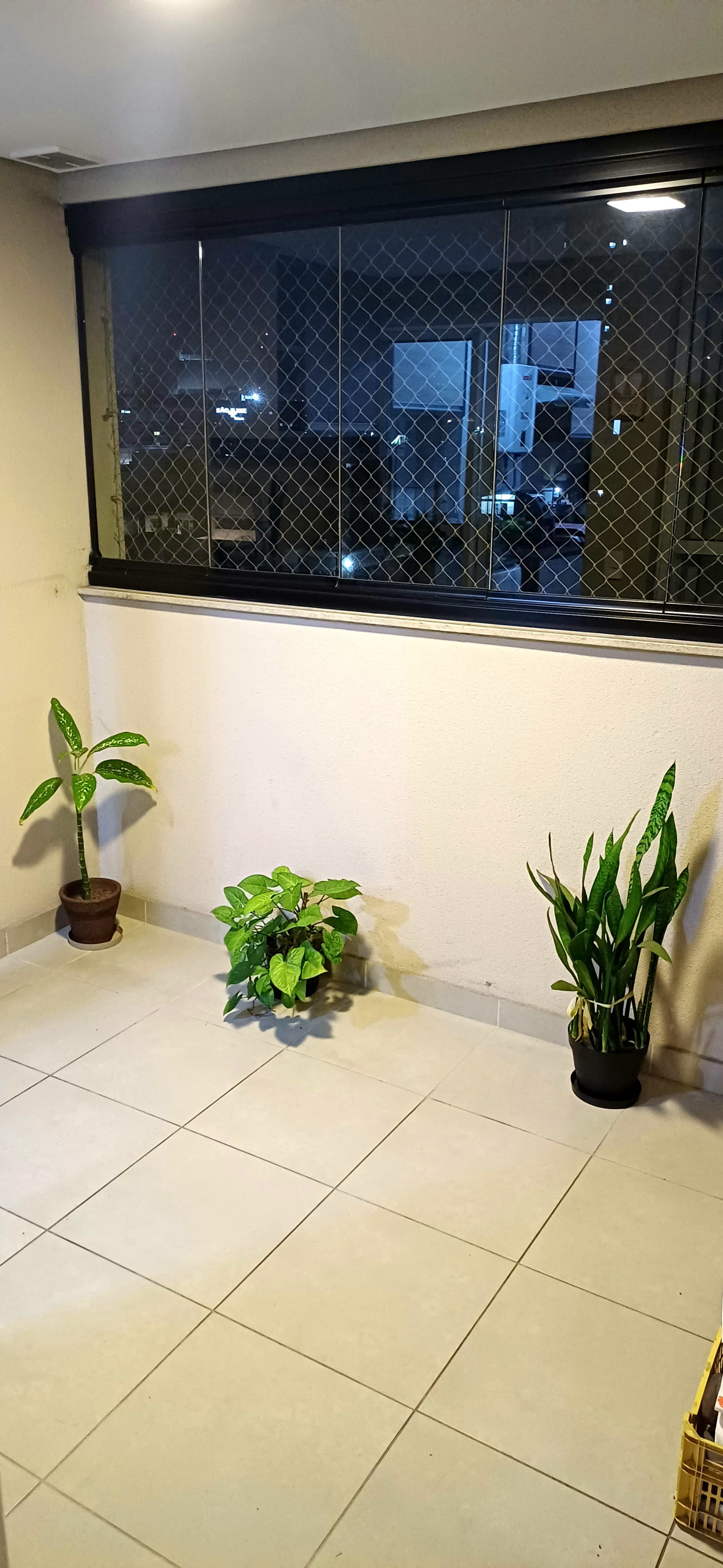 Apto reformado(77m²) 03 Dormitórios, sendo 01 suíte, 02 vagas