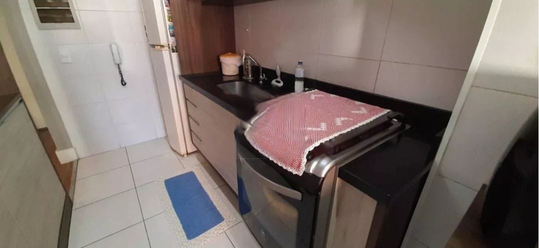 Apto reformado(77m²) 03 Dormitórios, sendo 01 suíte, 02 vagas