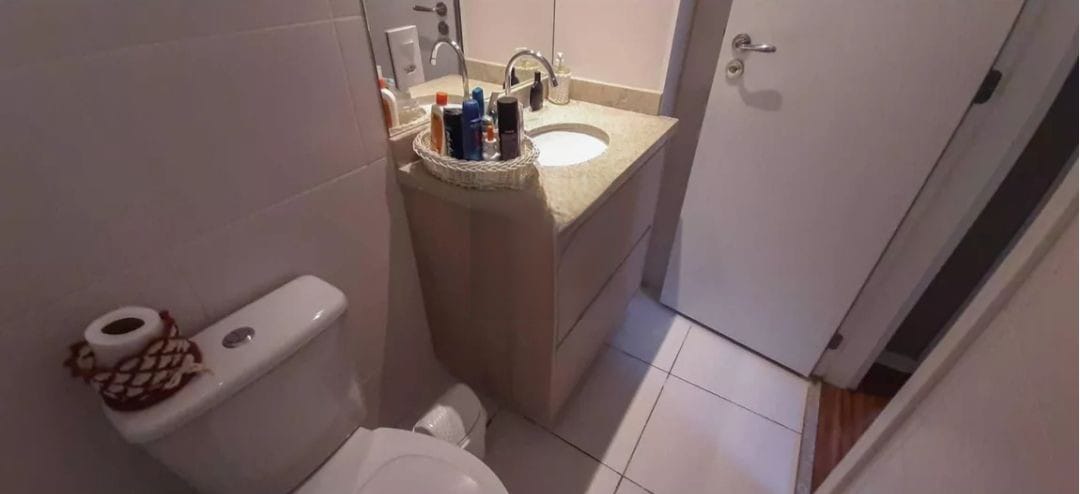Apto reformado(77m²) 03 Dormitórios, sendo 01 suíte, 02 vagas