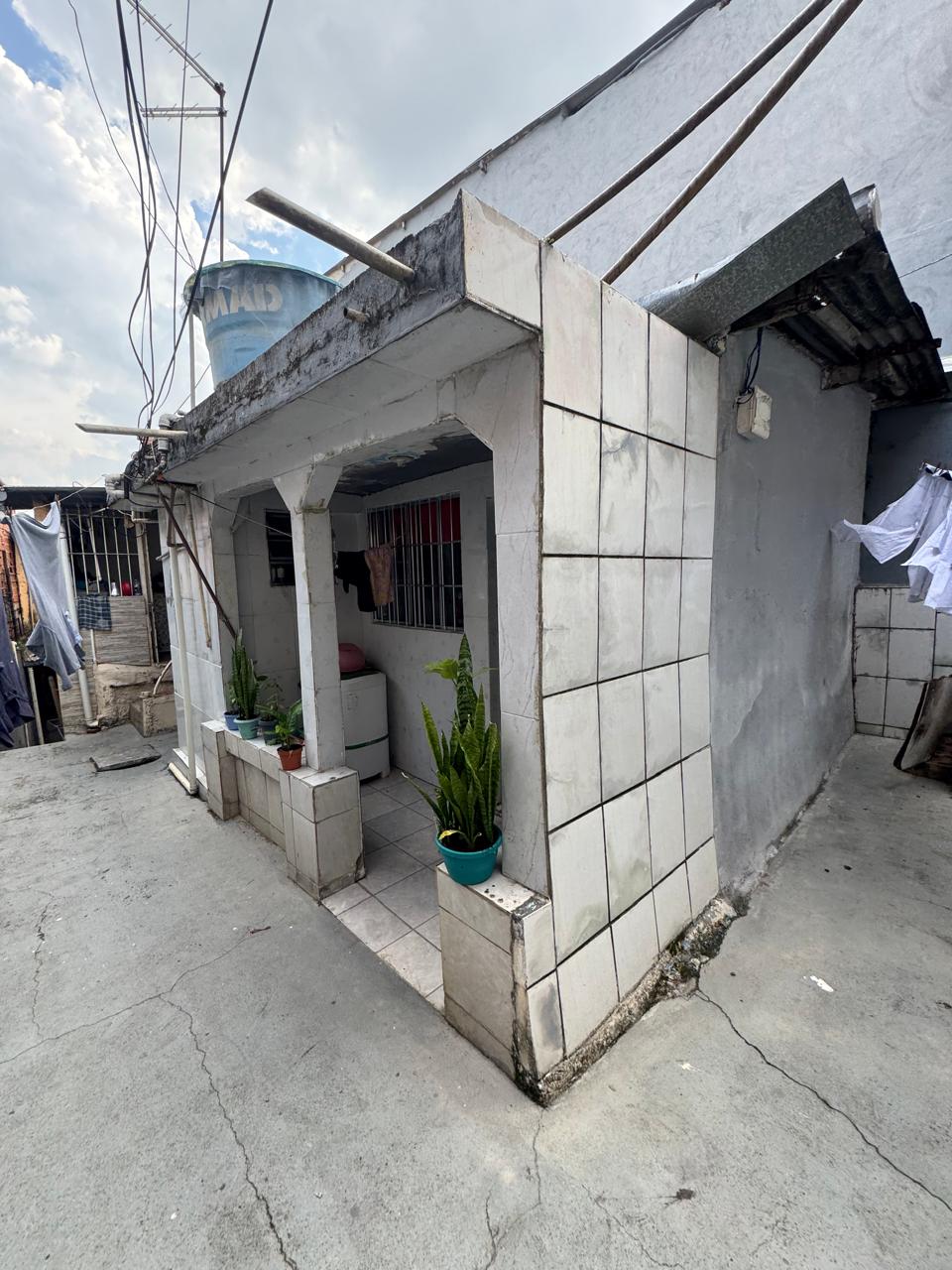 Casa à venda com 7 quartos, 270m² - Foto 3
