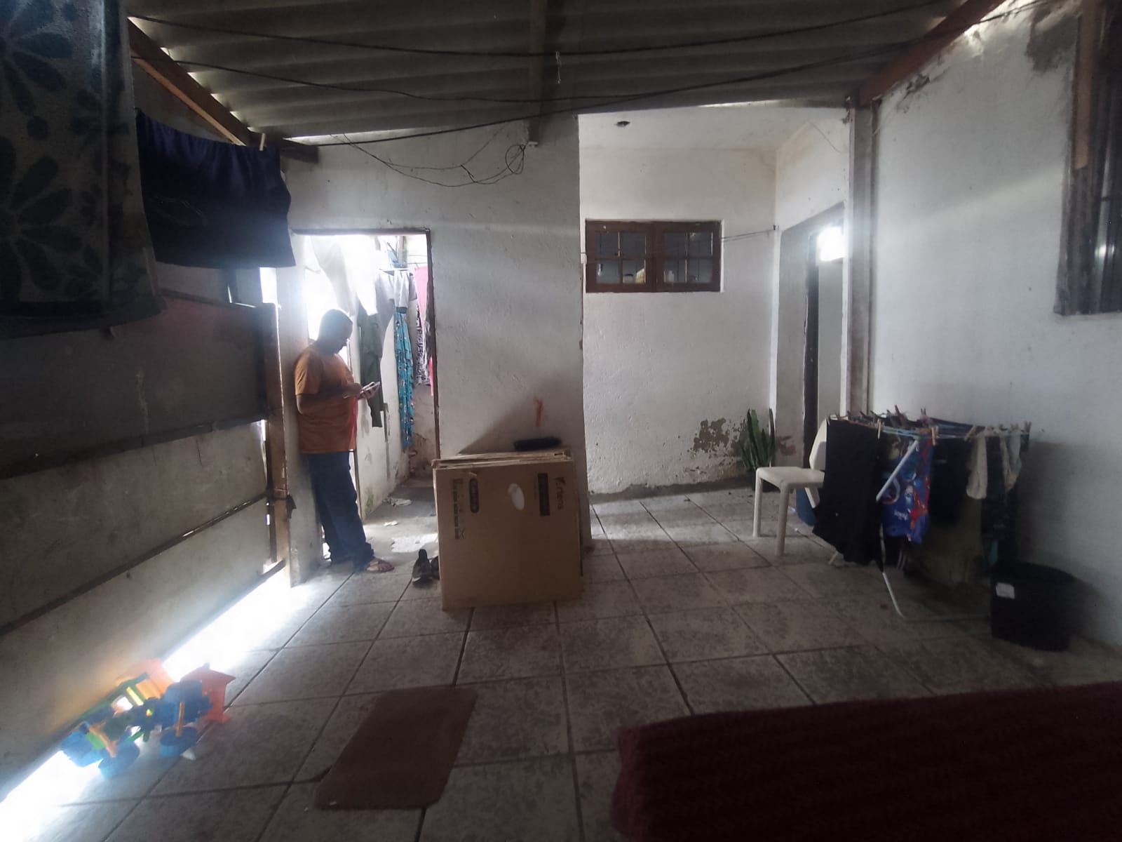 Imóvel renda(300m²) 08 casas + salão comercial, 03 vagas