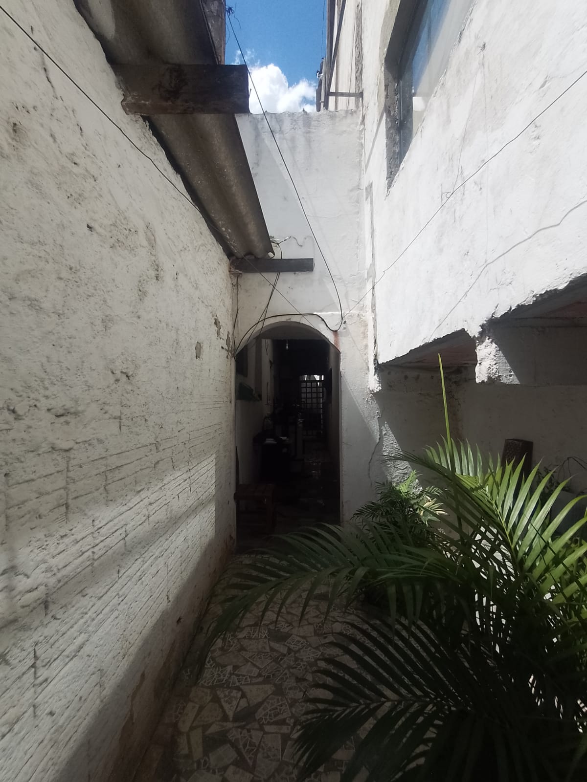 Imóvel renda(300m²) 08 casas + salão comercial, 03 vagas