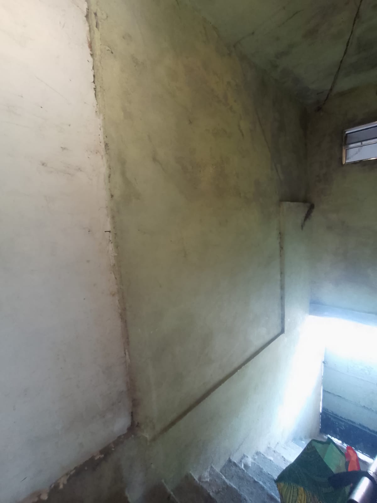 Imóvel renda(300m²) 08 casas + salão comercial, 03 vagas