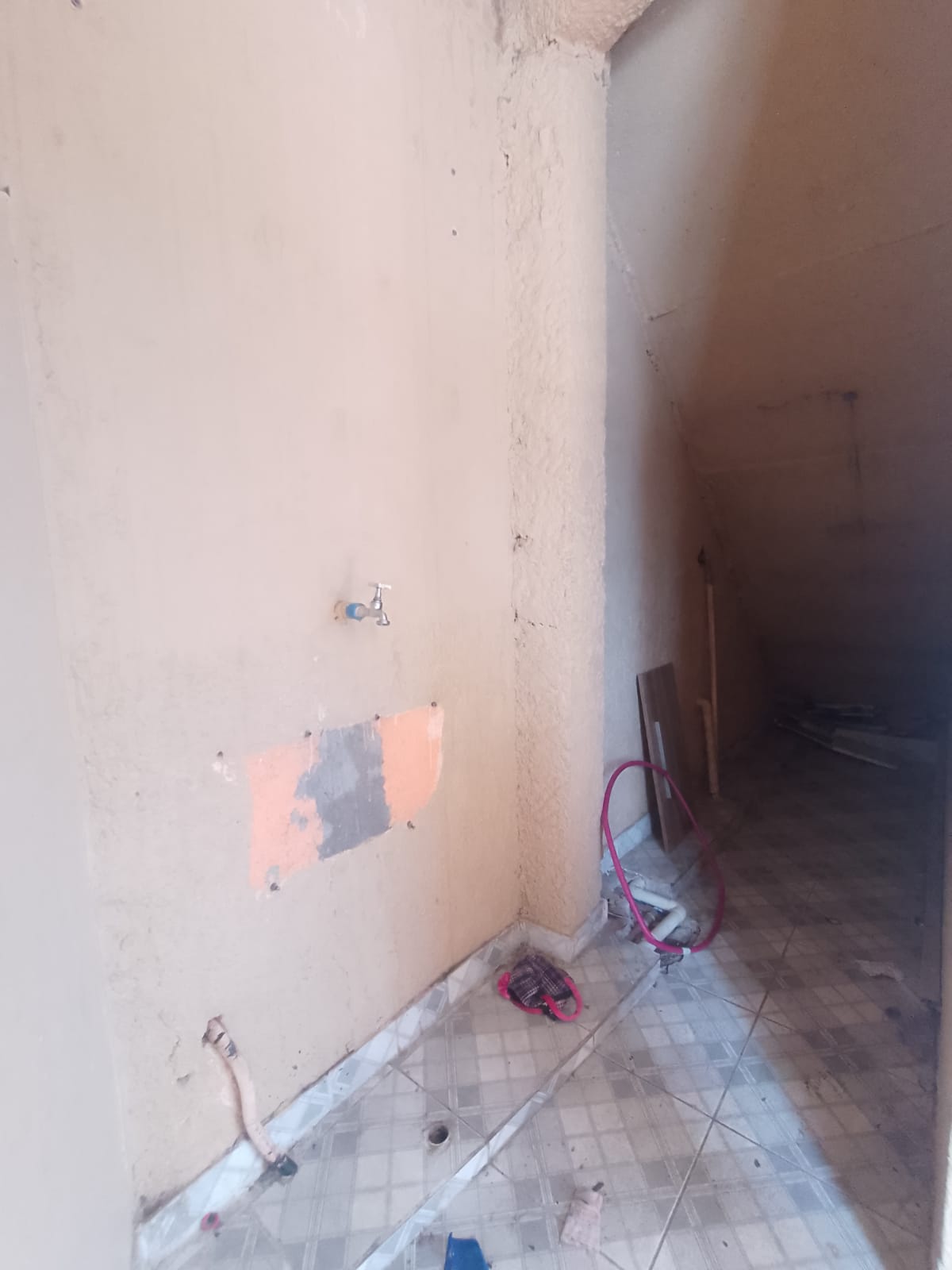 Imóvel renda(300m²) 08 casas + salão comercial, 03 vagas