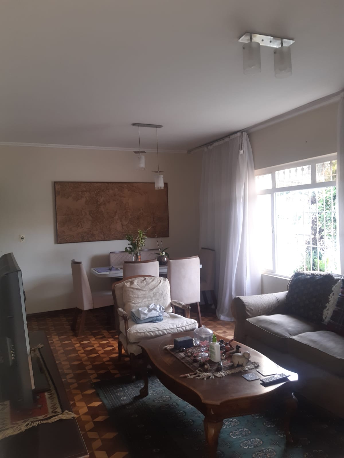 Casa(250m²) 03 Dormitórios, 04 vagas