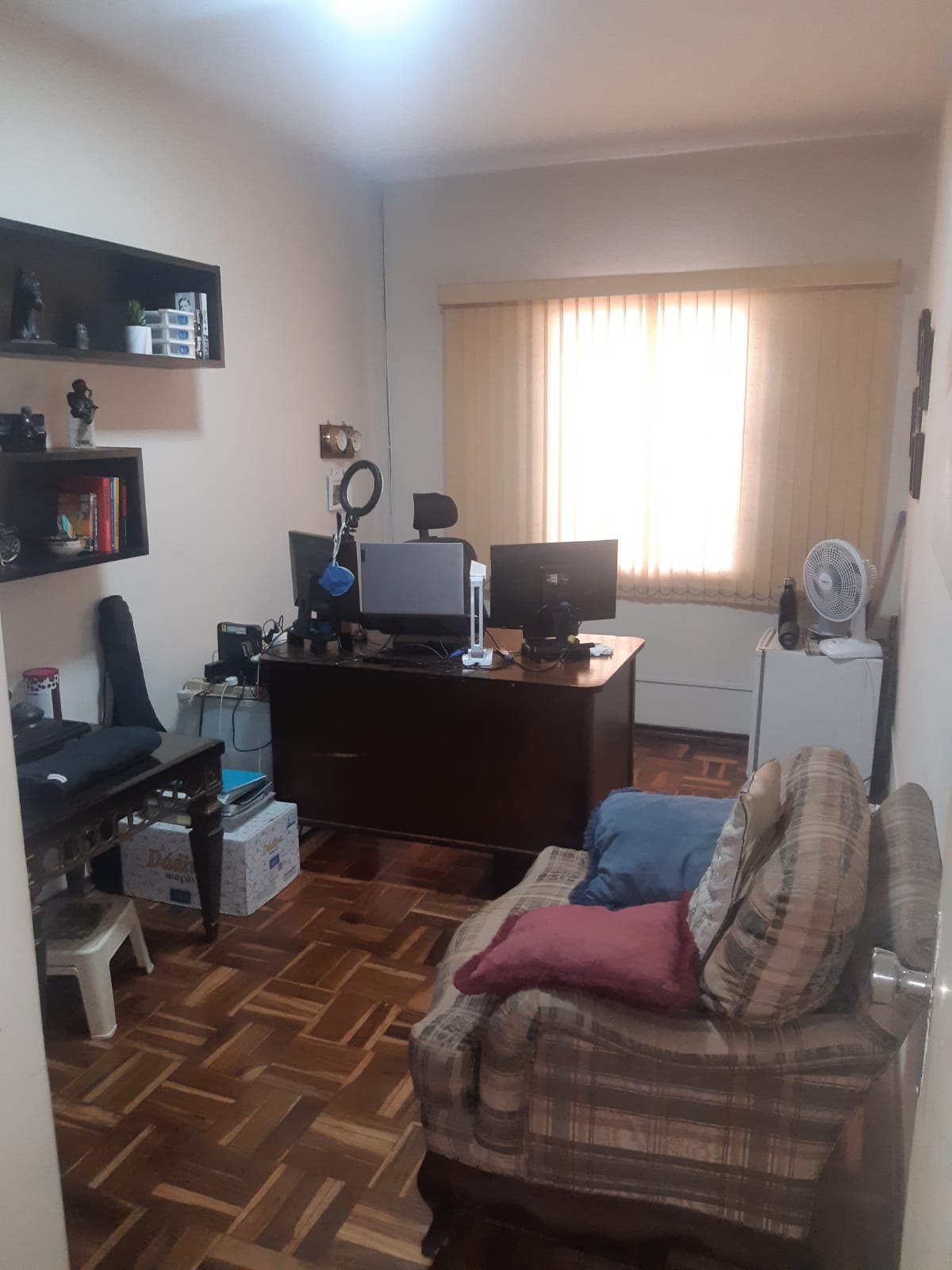 Casa(250m²) 03 Dormitórios, 04 vagas
