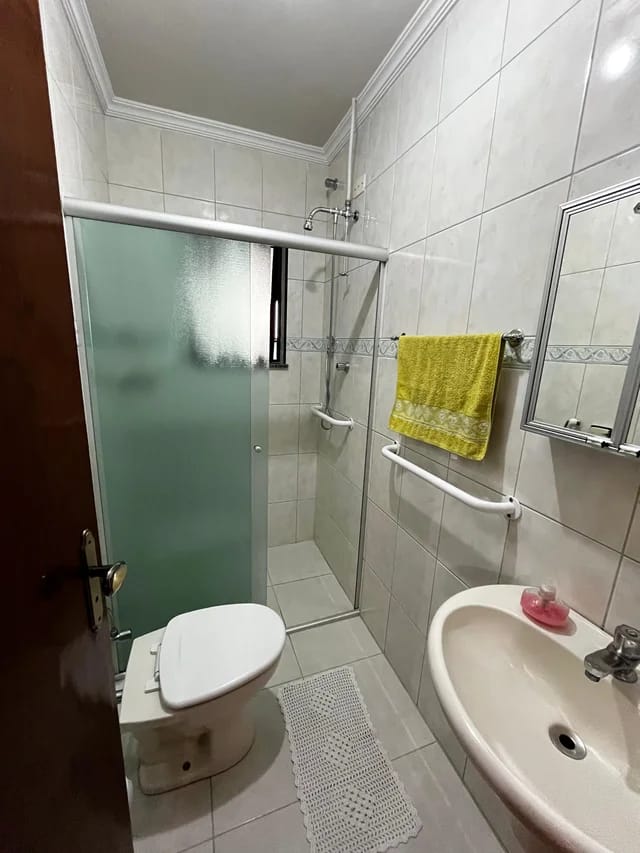 Sobrado(125m²)-05 Dormitórios,02 vagas
