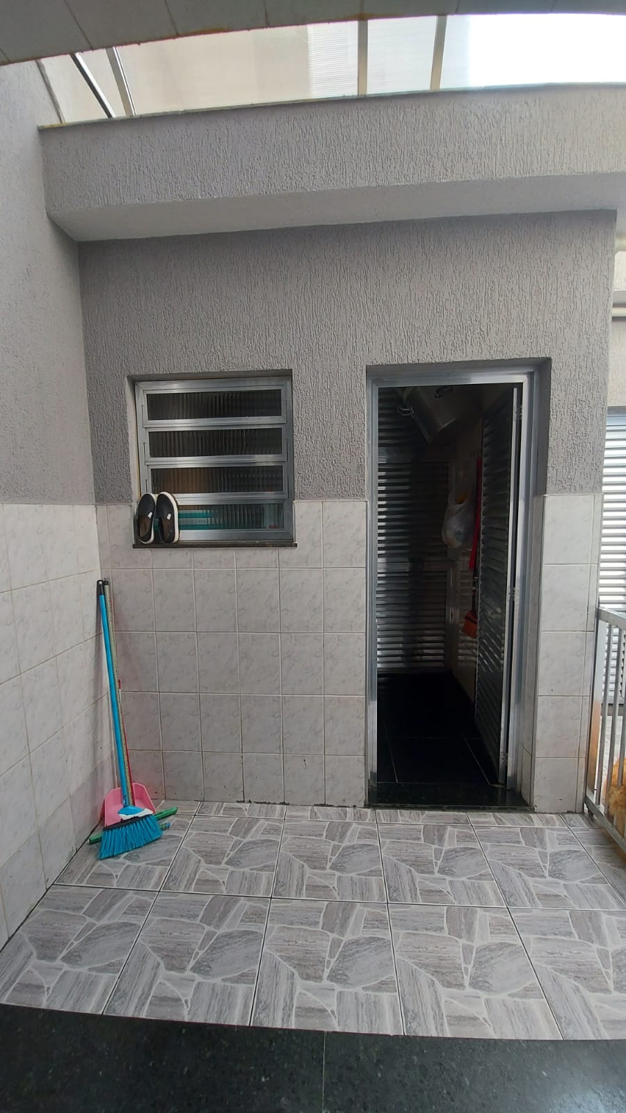 Sobrado com salão de festa