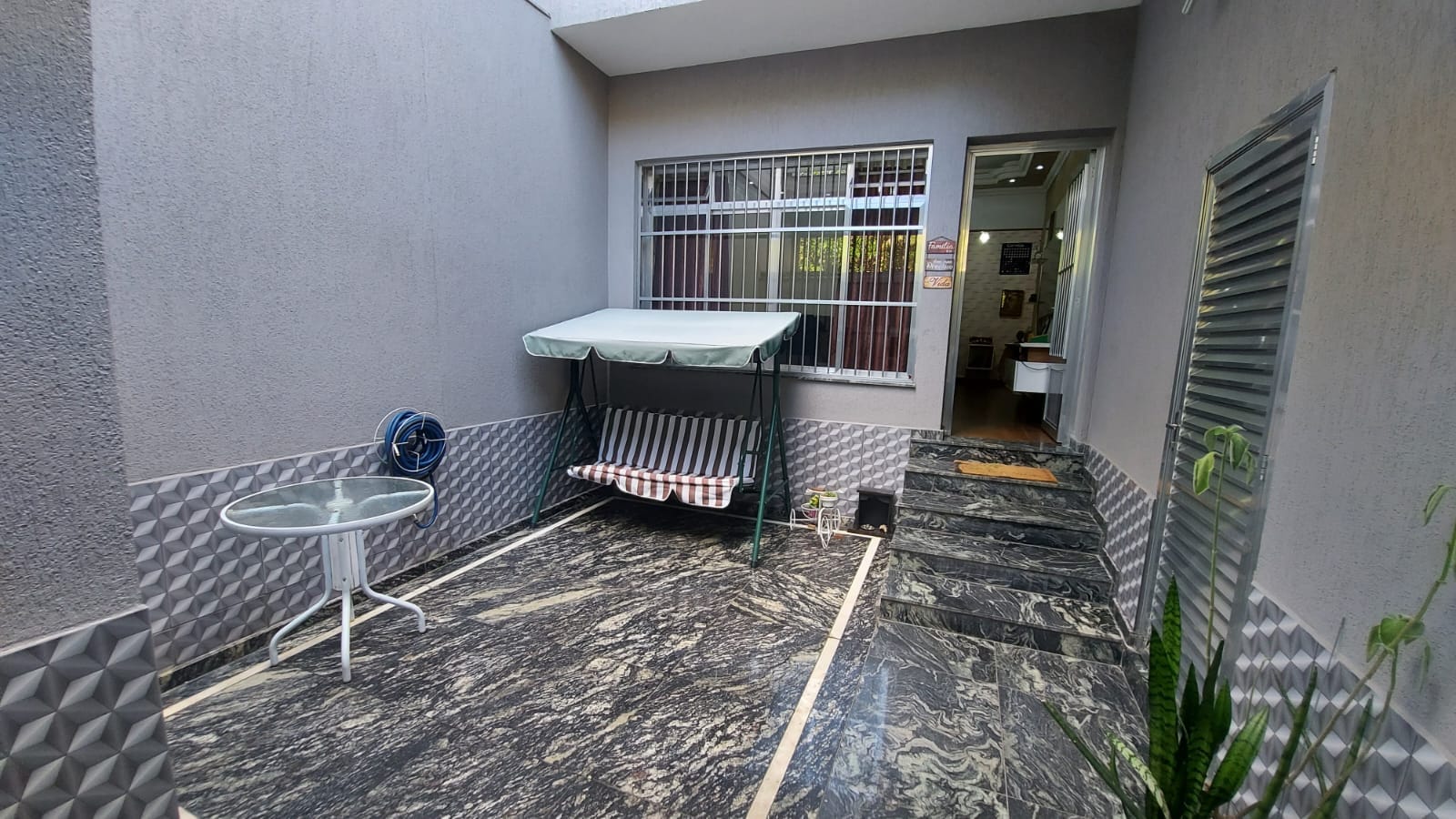 Sobrado com salão de festa