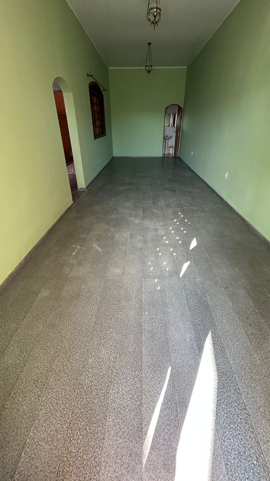Sobrado(125m²) 03 Dormitórios sendo 02 suítes, 01 vaga