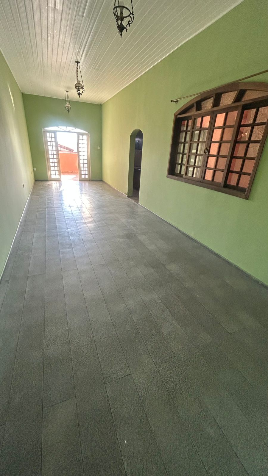 Sobrado(125m²) 03 Dormitórios sendo 02 suítes, 01 vaga