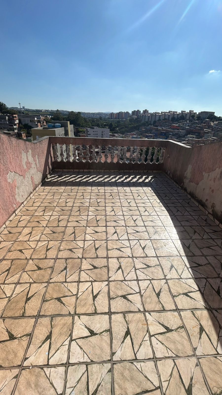 Sobrado(125m²) 03 Dormitórios sendo 02 suítes, 01 vaga