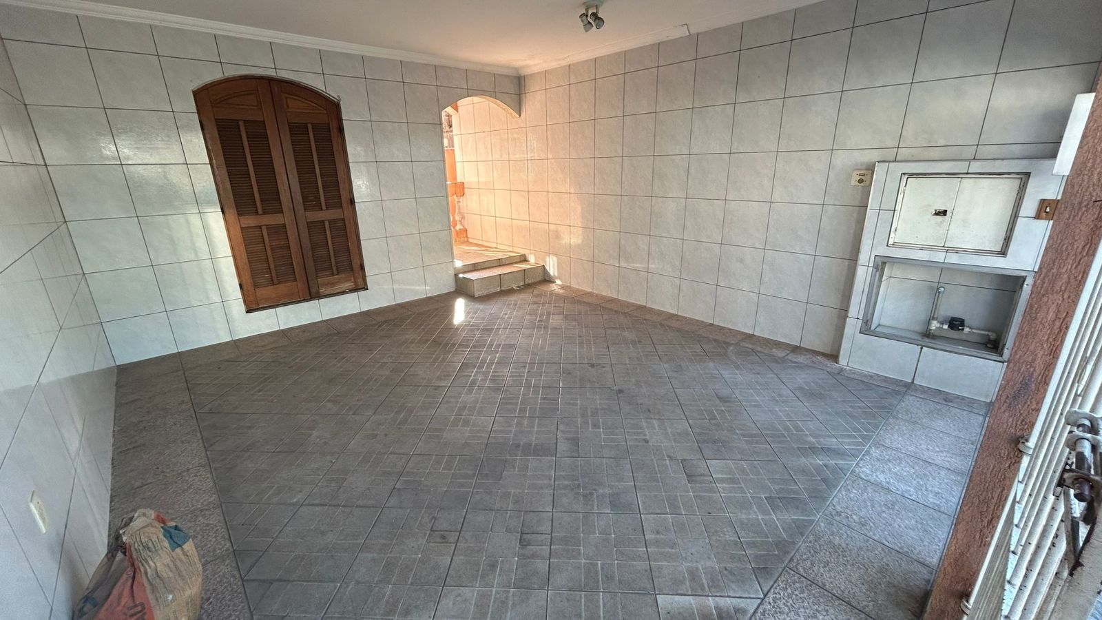 Sobrado(125m²) 03 Dormitórios sendo 02 suítes, 01 vaga
