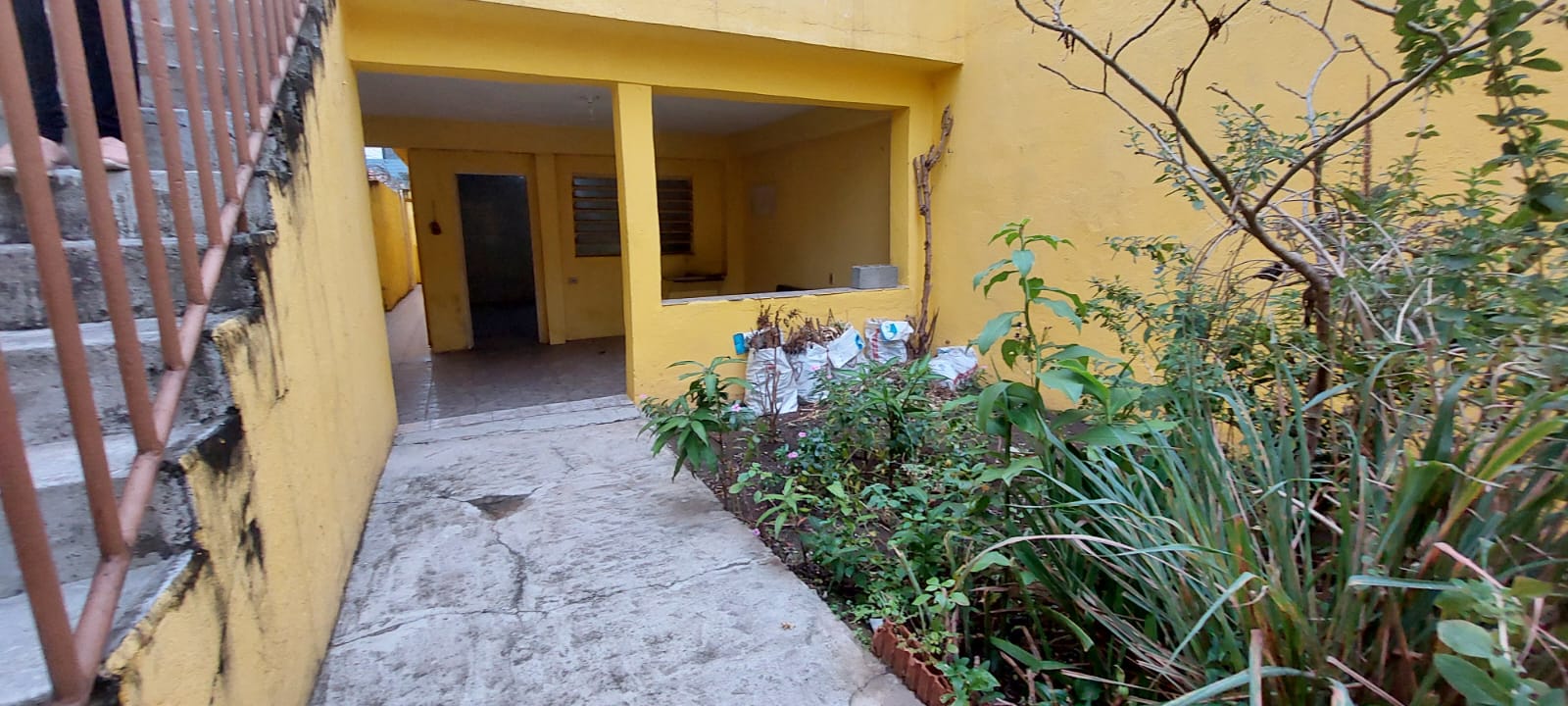 Casa Térrea à Venda – 3 Dorms 